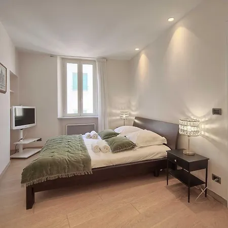 Stunning A C 6p With Sea View -