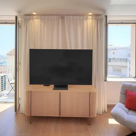 Stunning A C 6p With Sea View - Cannes